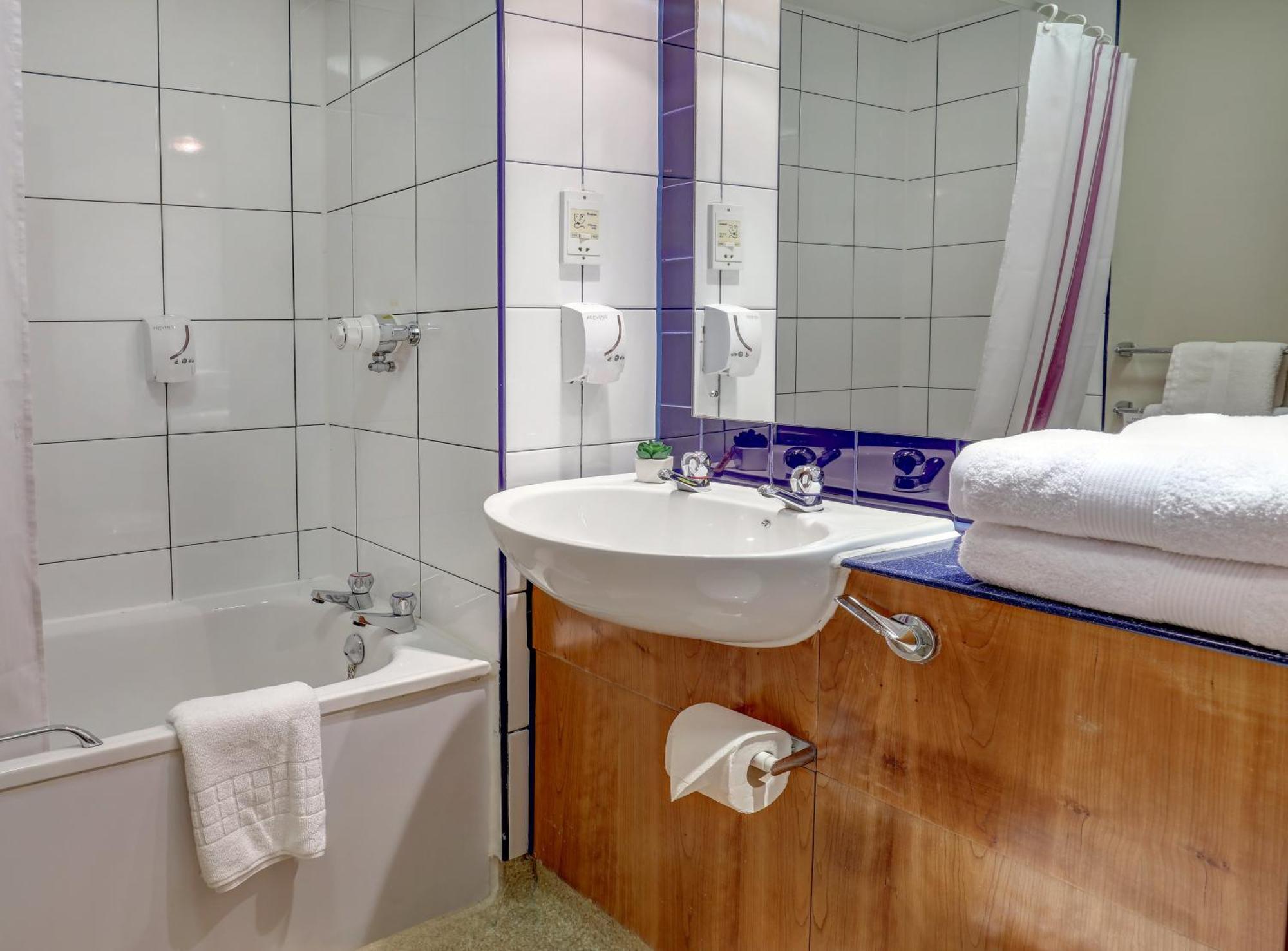 Casa Mere Manchester Airport, Knutsford, Sure Collection By Best Western Buitenkant foto